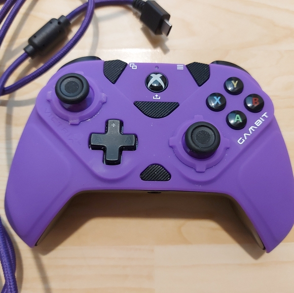 Victrix Gambit XBOX Controller - Picture 2 of 7